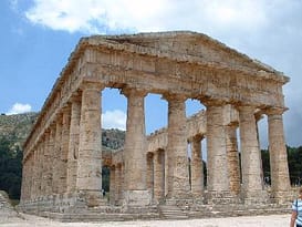 ancient Greek temple at Segesta
