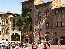 Piazza della Cisterna