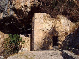 Chiesa Rupestre di San Michele Arcangelo a Caprile